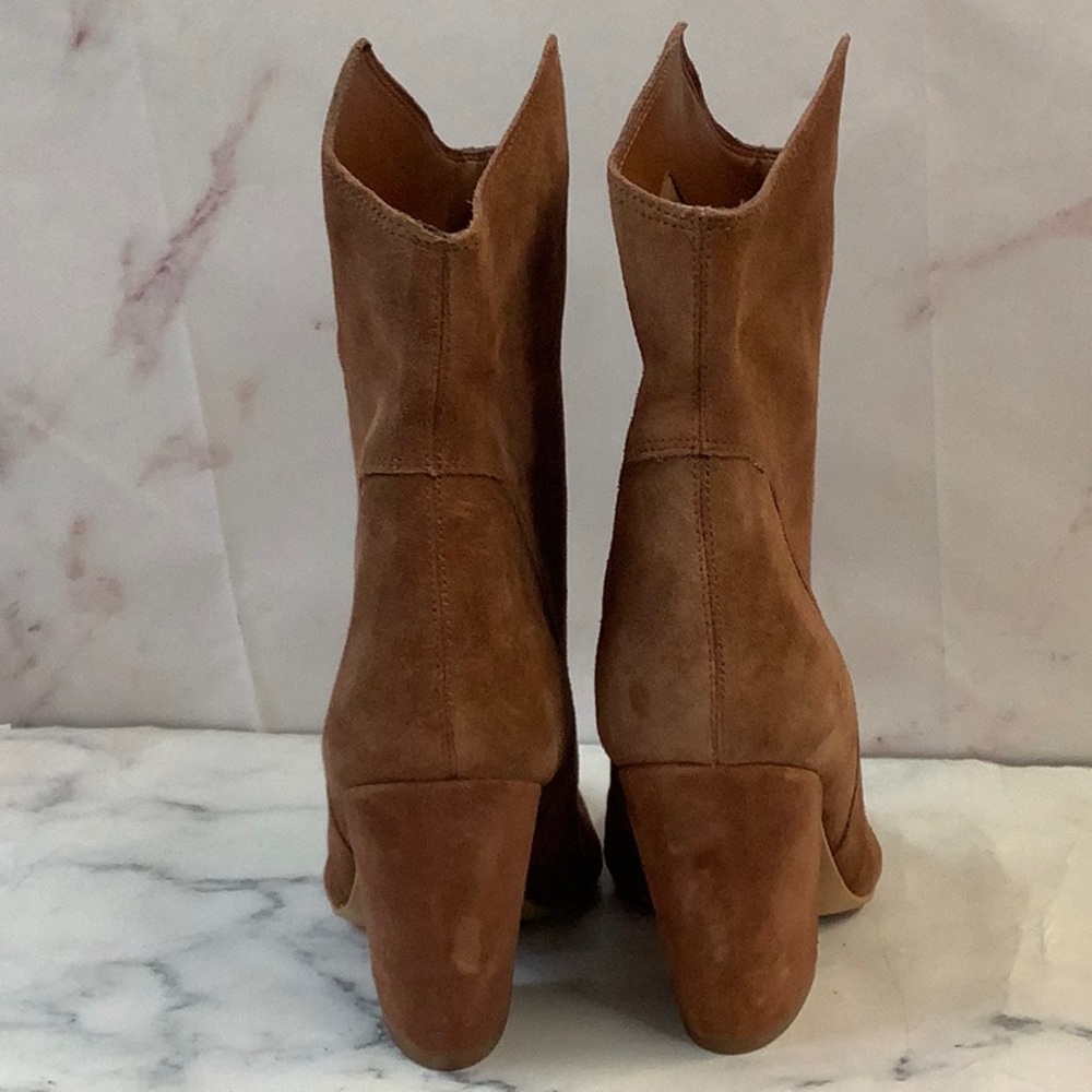 NWT Dolce Vita Women's Ankle Boot Brown Suede Size 6.5 - Picture 3 of 5